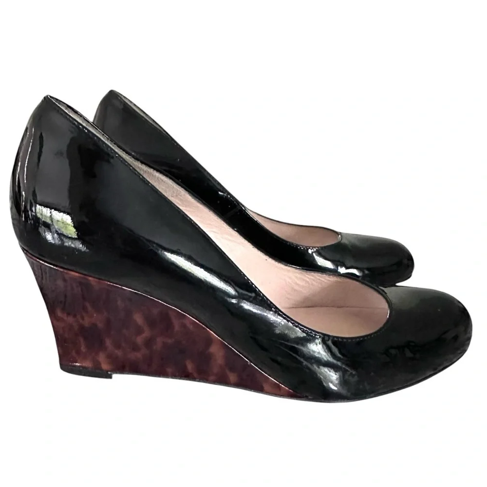 LK Bennett Zahara Wedge Heel Tortoise Shell Patent Print Black Size 37.5 US 7